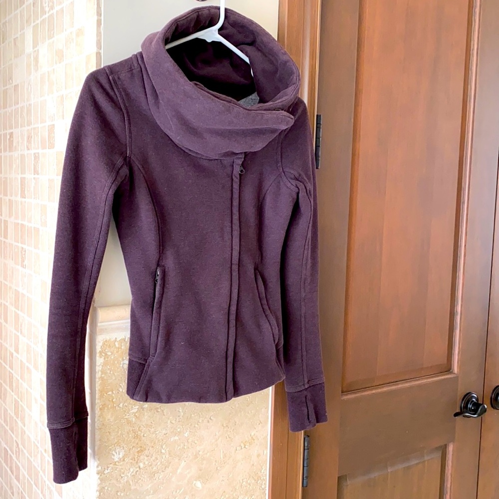 Super-soft lululemon cowl neck zippered fleece top.